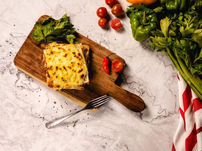 Zucchini-Auberginen Lasagne mit Schafskäse